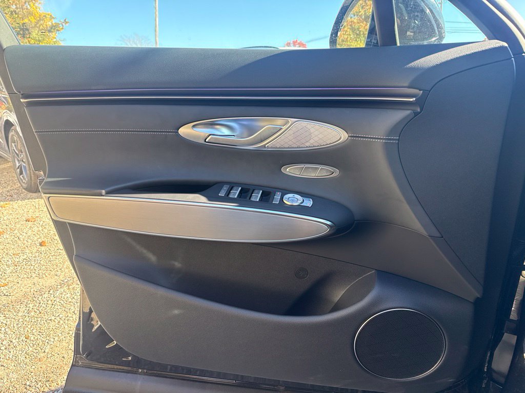 New 2026 Genesis GV70 2.5T Select AWD/4WD image 13