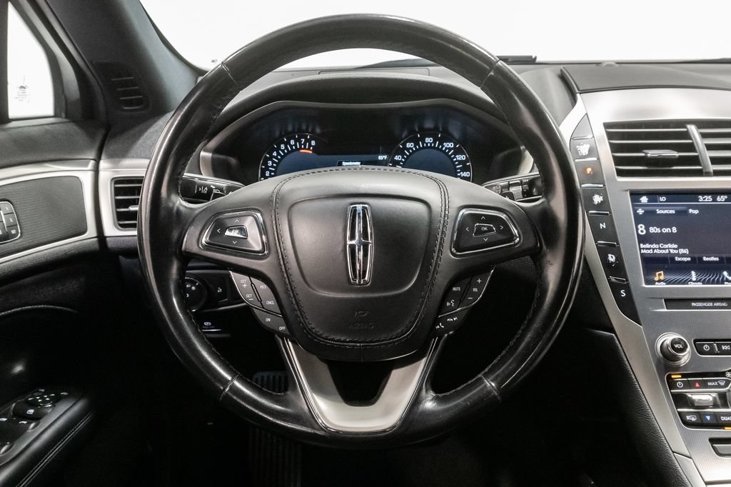 Used 2019 Lincoln MKZ Premiere FWD image 13