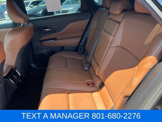 Used 2025 Toyota Crown Signia AWD/4WD image 33