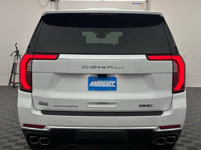 New 2026 GMC Yukon XL Denali w/ Denali Reserve Package image 12