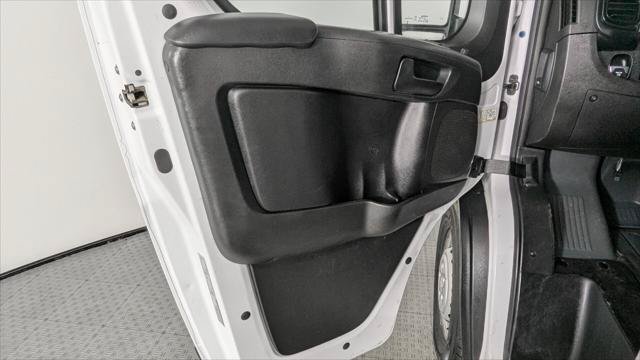 Used 2025 RAM ProMaster 2500 w/ Convenience Group FWD image 10