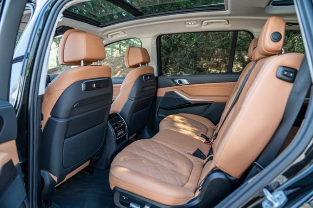 Used 2023 BMW X7 xDrive40i w/ Parking Assistance Package AWD/4WD image 42