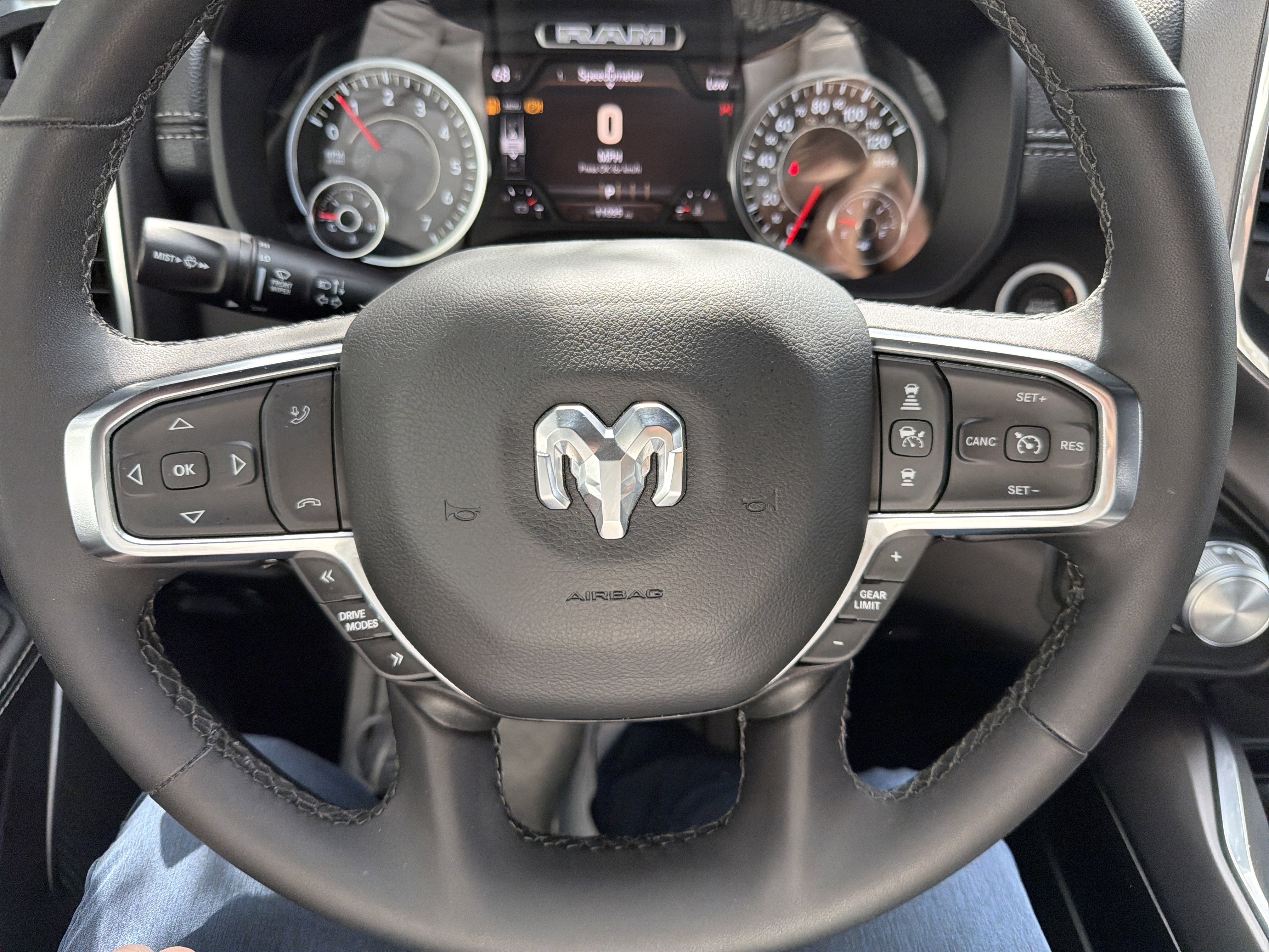 Used 2025 RAM 1500 Laramie w/ Sport Appearance Package image 17