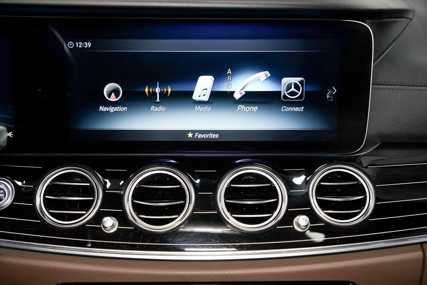 Used 2020 Mercedes-Benz E 63 AMG S image 42