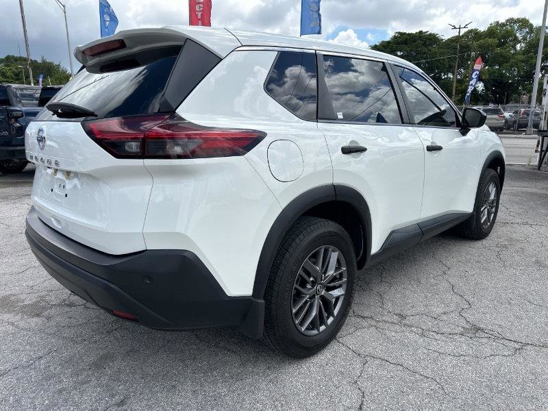 Used 2021 Nissan Rogue S image 5