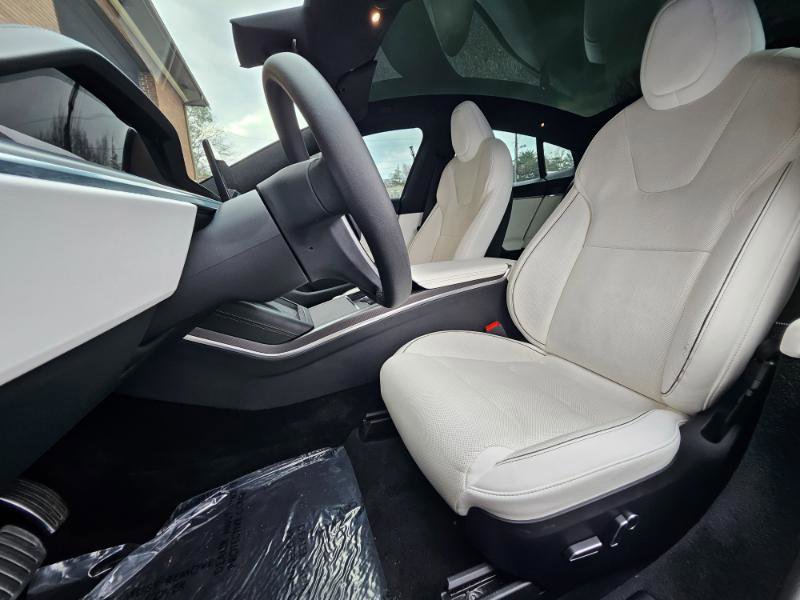 Used 2022 Tesla Model S Plaid image 24