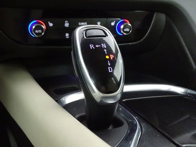 Used 2020 Buick Enclave Essence w/ LPO, Luxury Package image 37