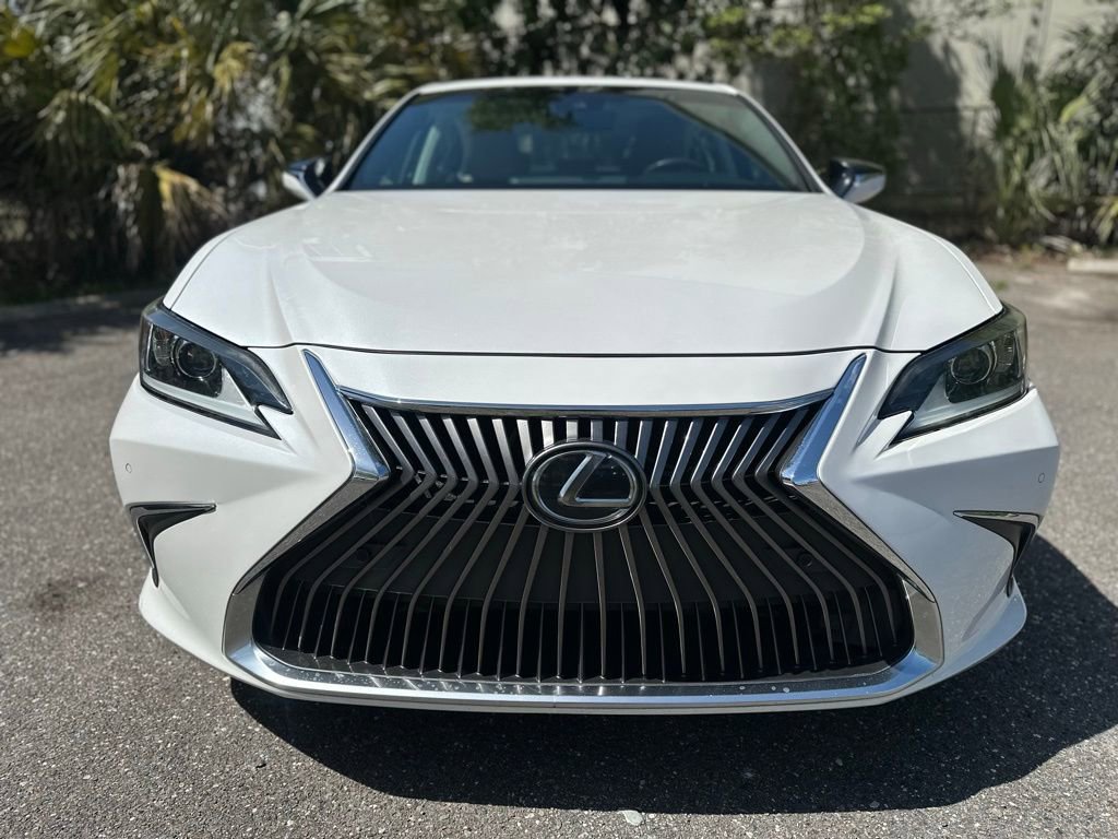 Used 2019 Lexus ES 350 w/ Premium Package FWD image 3