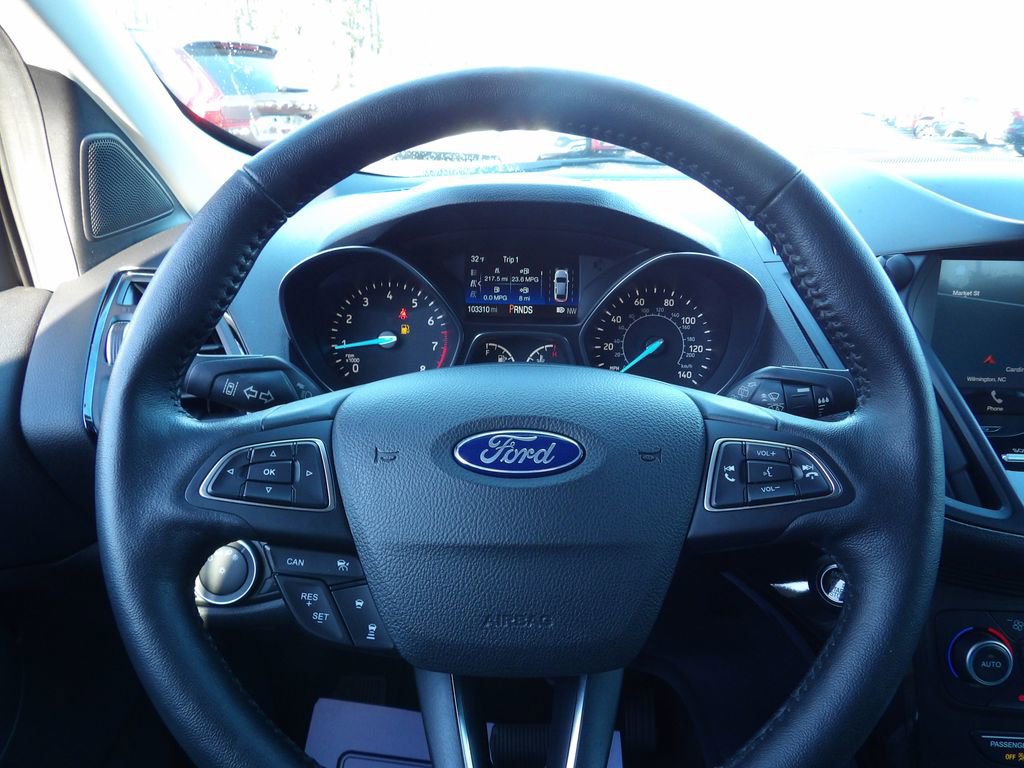 Used 2019 Ford Escape Titanium image 16