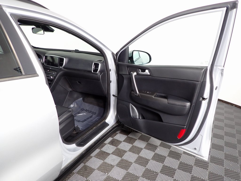 Used 2021 Kia Sportage S image 32