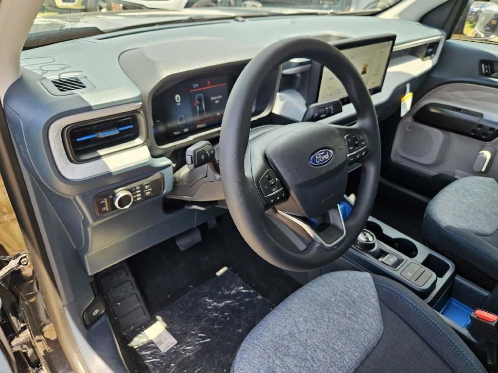 New 2026 Ford Maverick XLT FWD image 10