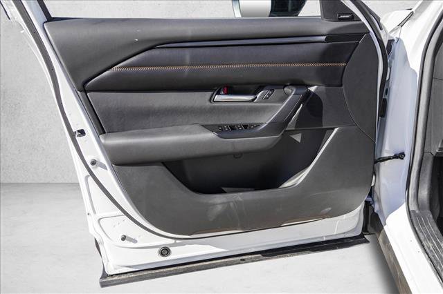 Used 2025 MAZDA CX-50 AWD 2.5 S w/ Premium Plus Pkg image 12
