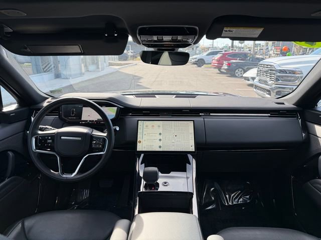 Used 2025 Land Rover Range Rover Sport SE image 36