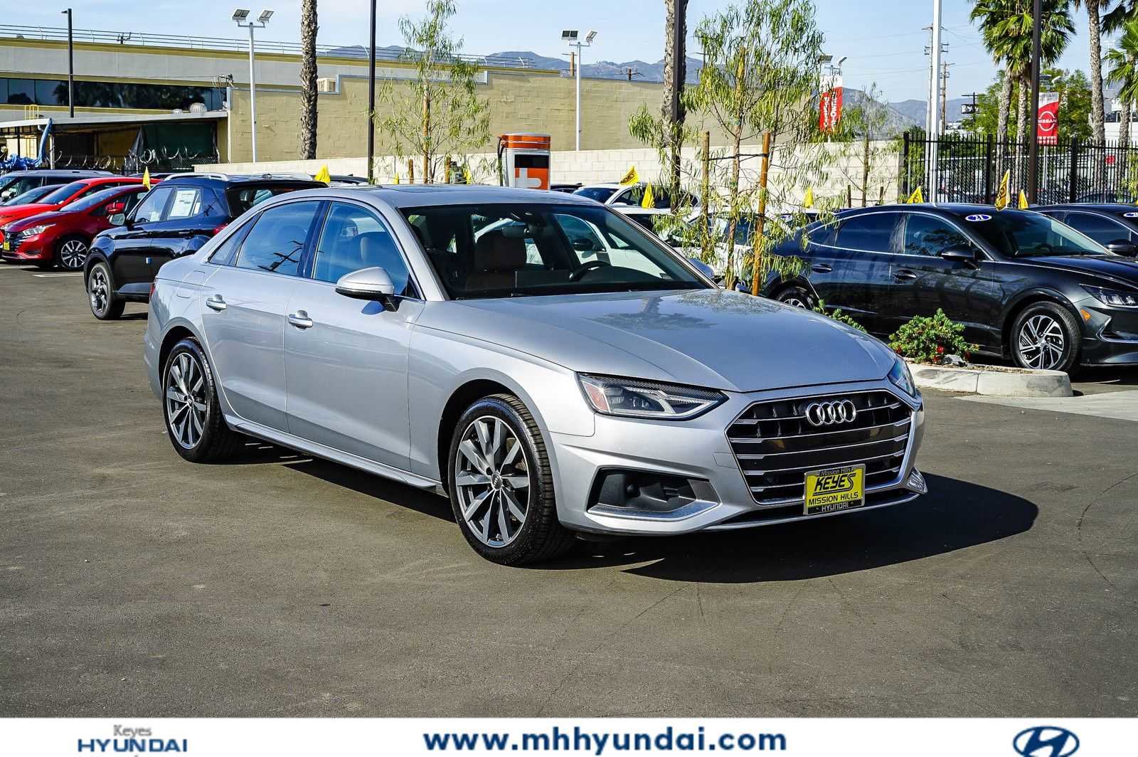 Used 2020 Audi A4 2.0T Premium w/ Convenience Package FWD image 5