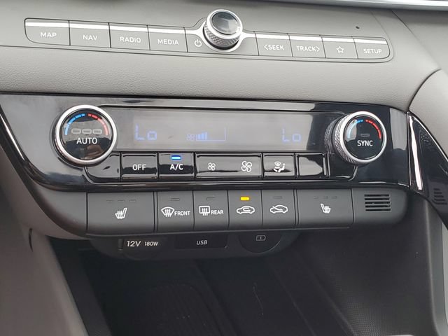 Certified 2025 Hyundai Elantra SEL FWD image 29