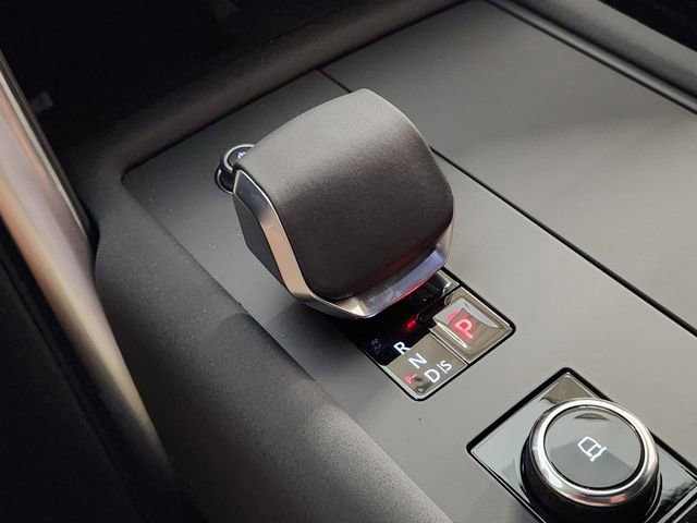 New 2026 Land Rover Discovery S AWD/4WD image 18