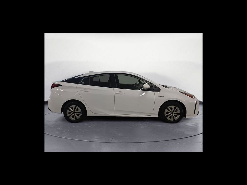 Used 2021 Toyota Prius LE FWD image 7