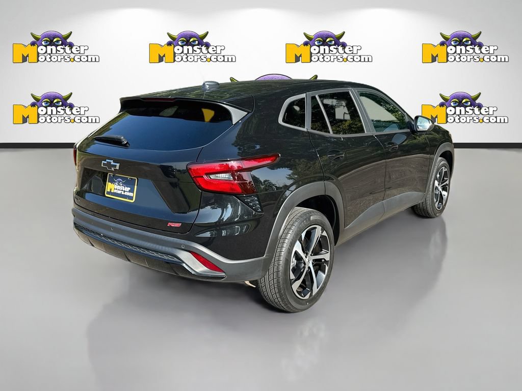 Used 2024 Chevrolet Trax RS w/ Driver Confidence Package FWD image 5