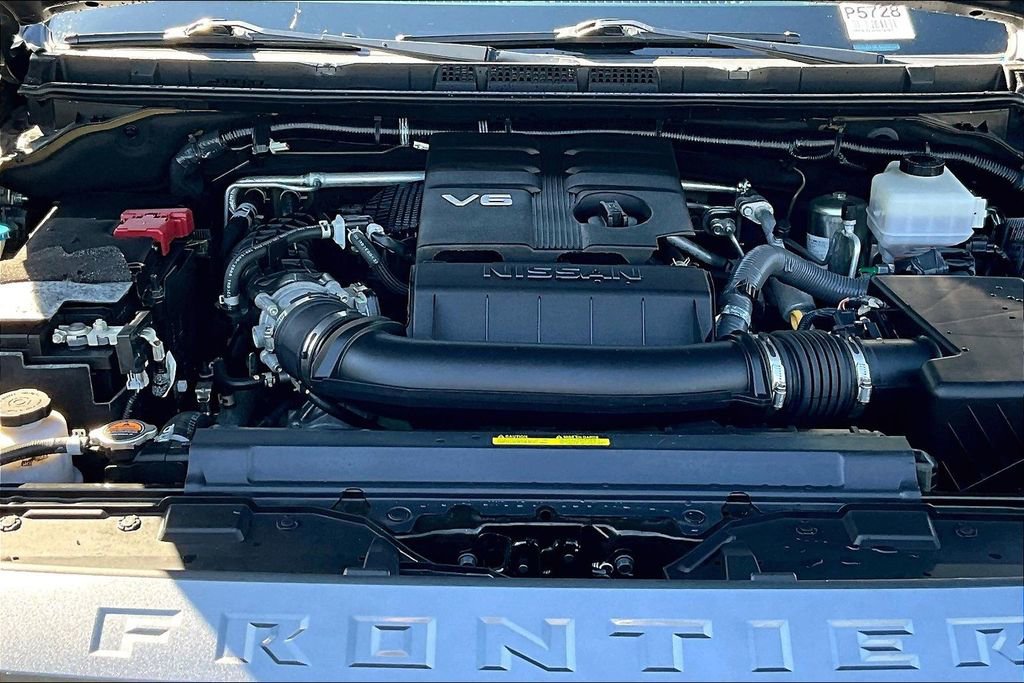 Used 2023 Nissan Frontier SV w/ Tow Package image 28