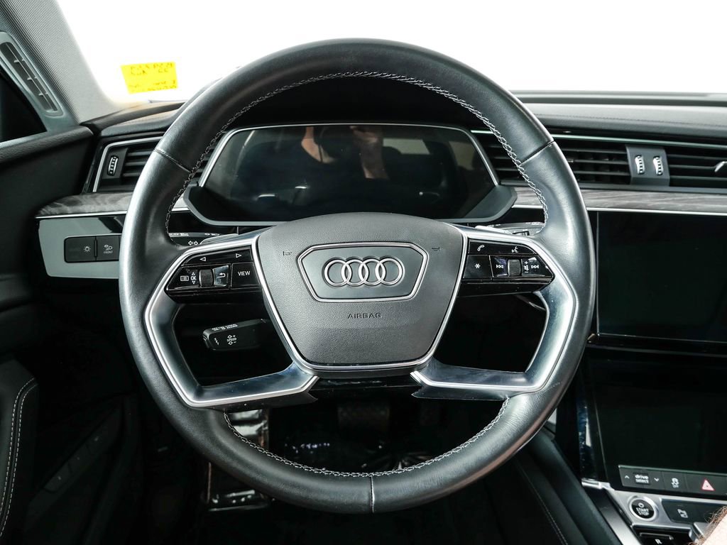 Certified 2022 Audi e-tron Premium AWD/4WD image 8