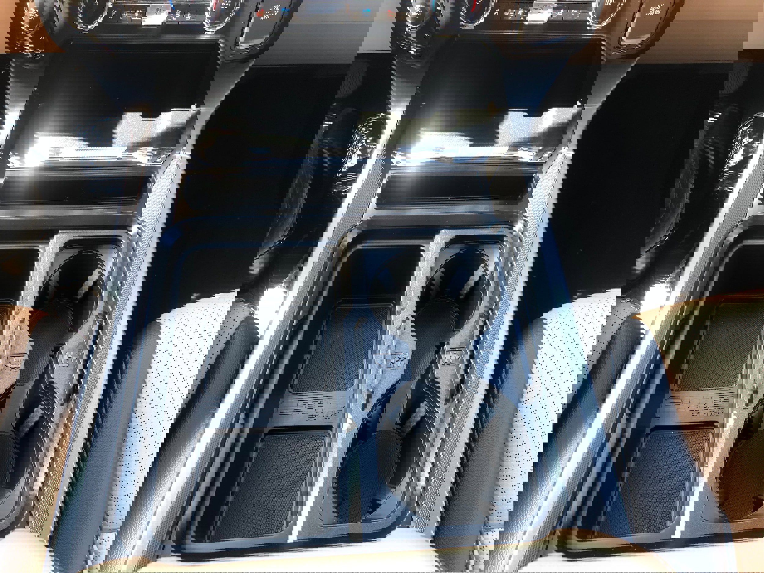 New 2026 Ford F350 Lariat w/ Chrome Package image 14