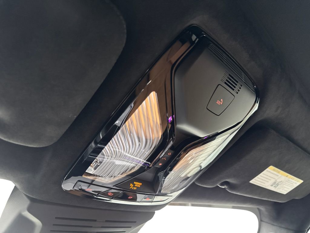 Used 2024 BMW X7 xDrive40i w/ M Sport Package image 79