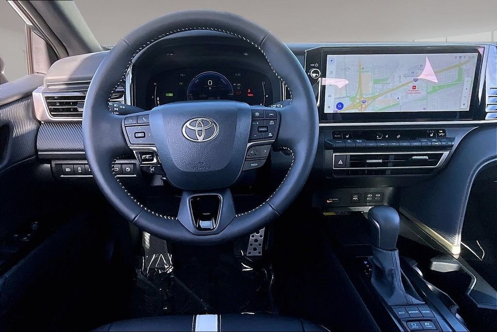 Used 2026 Toyota Camry SE w/ Multimedia Upgrade Package FWD image 8