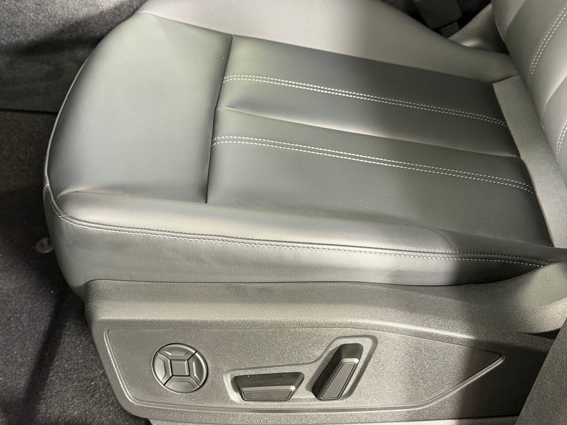 New 2026 Audi Q5 Premium Plus AWD/4WD image 14