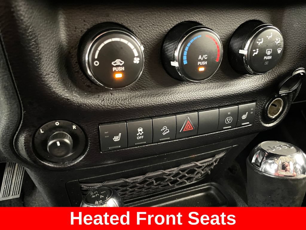 Used 2016 Jeep Wrangler Unlimited Sahara AWD/4WD image 6