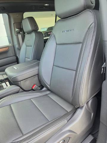 New 2026 GMC Yukon XL Denali w/ Sun & Power Step Package AWD/4WD image 17