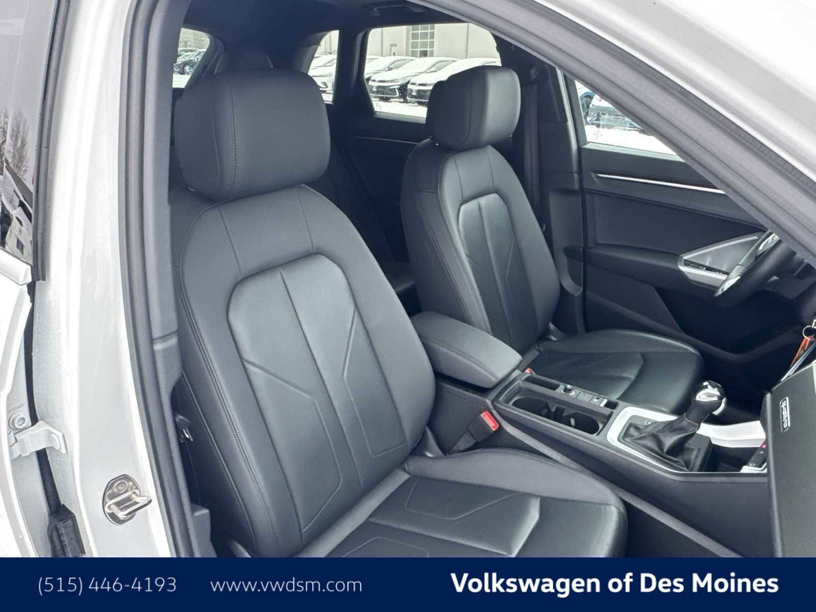 Used 2025 Audi Q3 2.0T Premium image 14