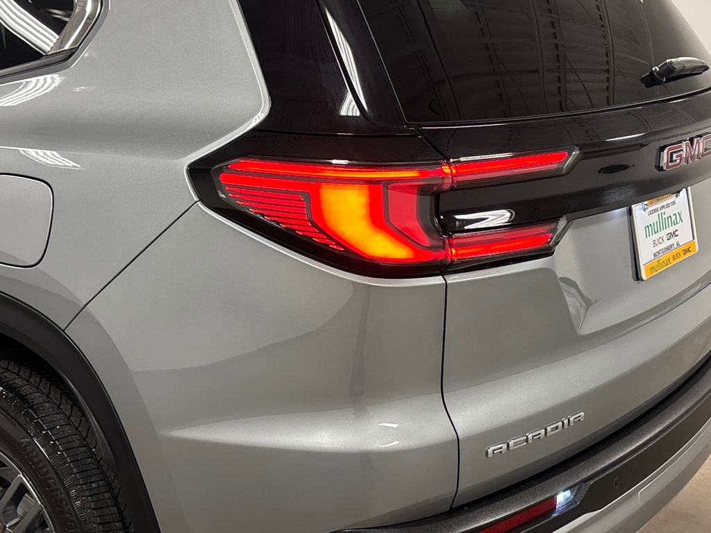 Certified 2025 GMC Acadia Elevation image 15