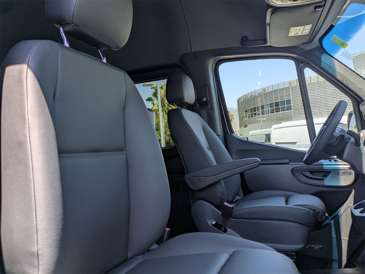 New 2025 Mercedes-Benz Sprinter 2500 image 9