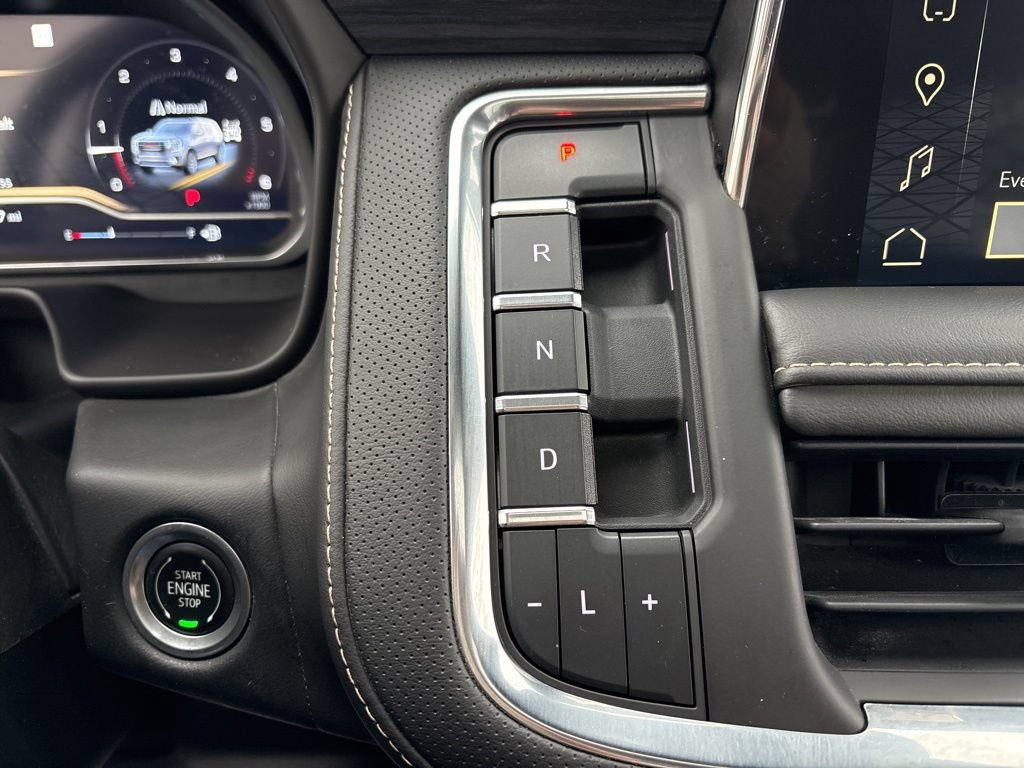 Used 2023 GMC Yukon SLT AWD/4WD image 43