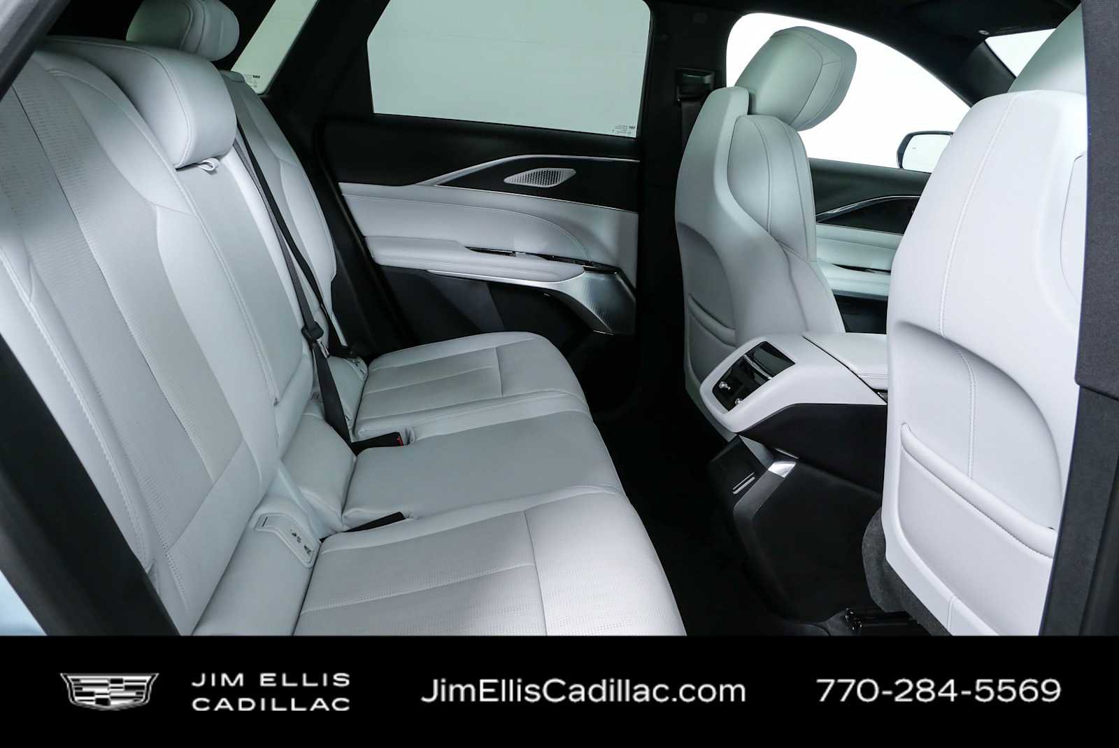 Used 2024 Cadillac Lyriq Sport RWD image 21