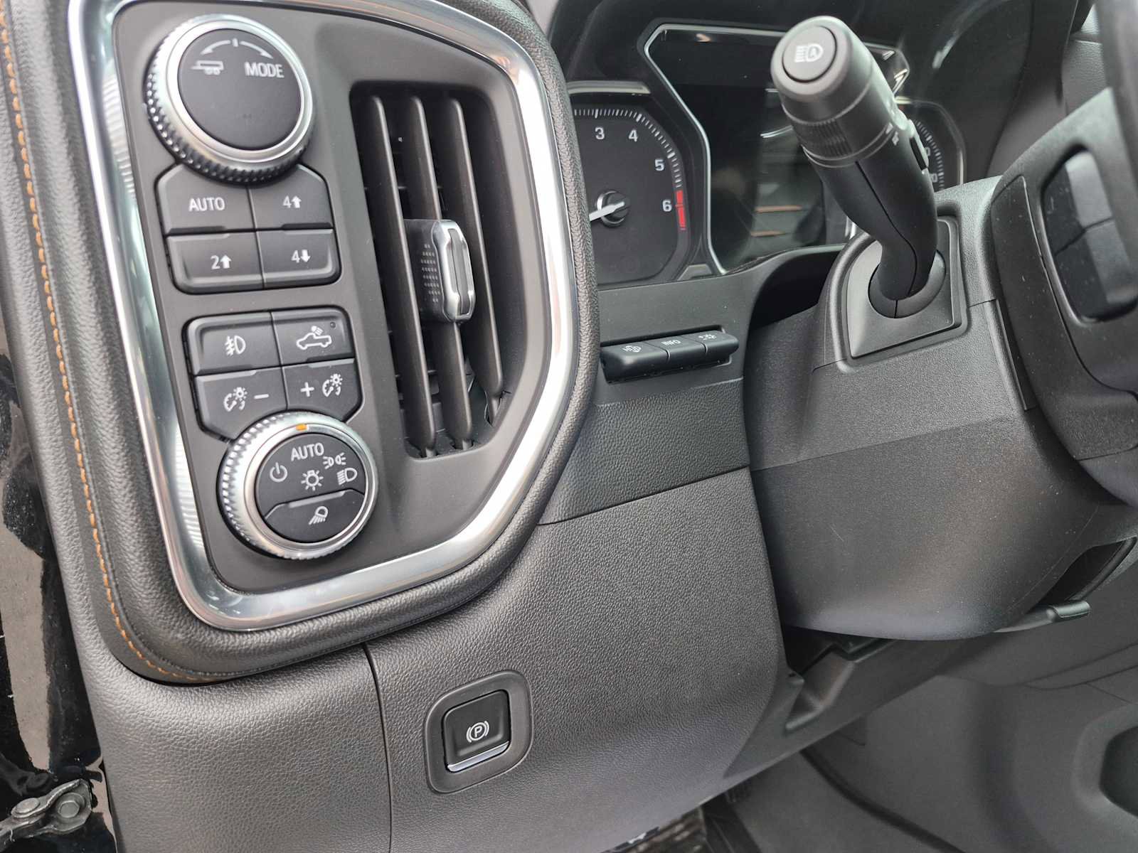 Used 2020 GMC Sierra 1500 AT4 w/ AT4 Premium Package image 16