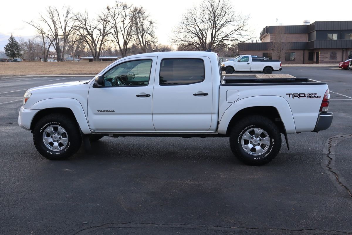 Used 2014 Toyota Tacoma PreRunner w/ TRD Off-Road Package image 9