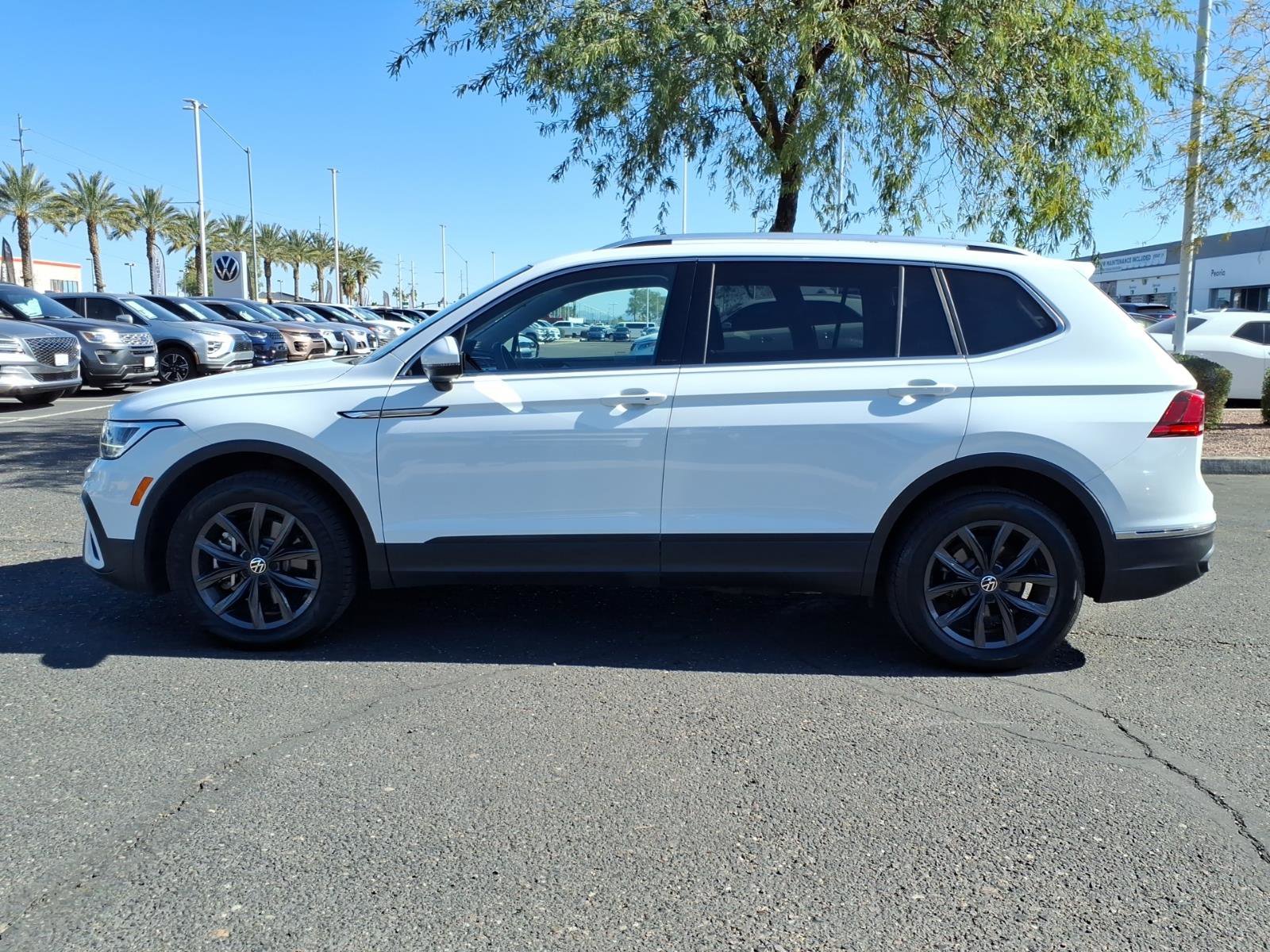 Certified 2022 Volkswagen Tiguan SE image 4