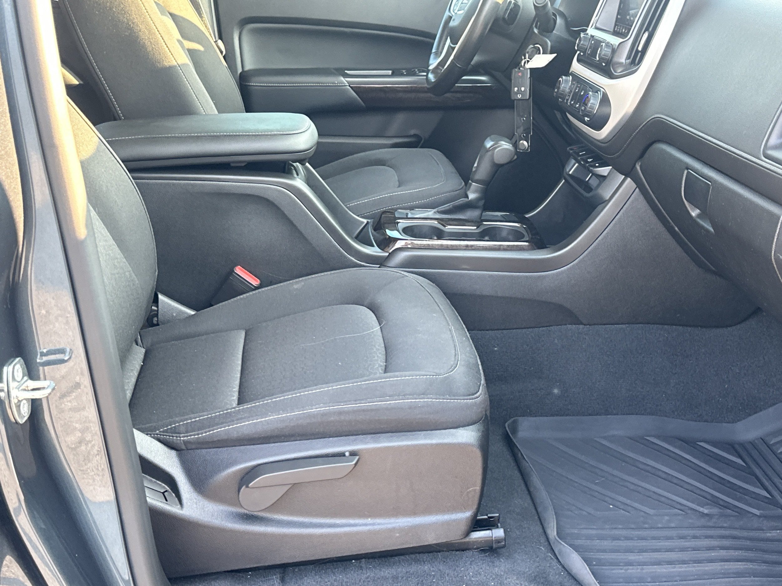Used 2019 GMC Canyon SLE w/ SLE Convenience Package RWD image 13