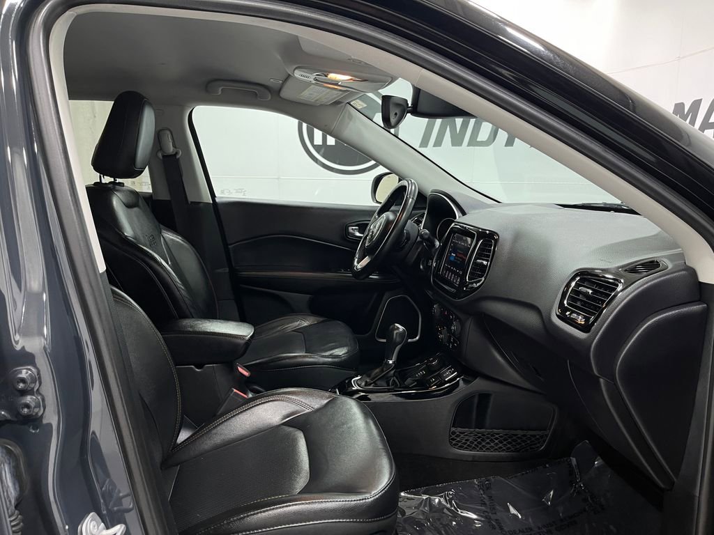 Used 2018 Jeep Compass Limited image 30