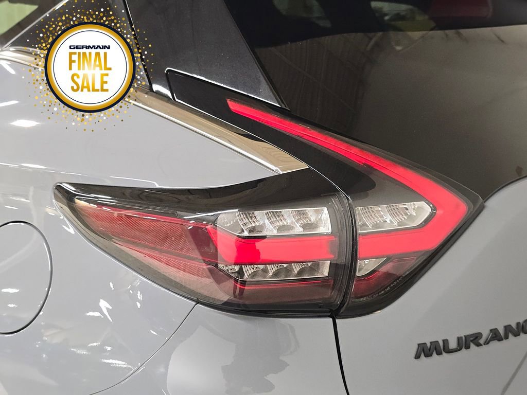 Used 2022 Nissan Murano SV w/ SV Midnight Edition Package image 13