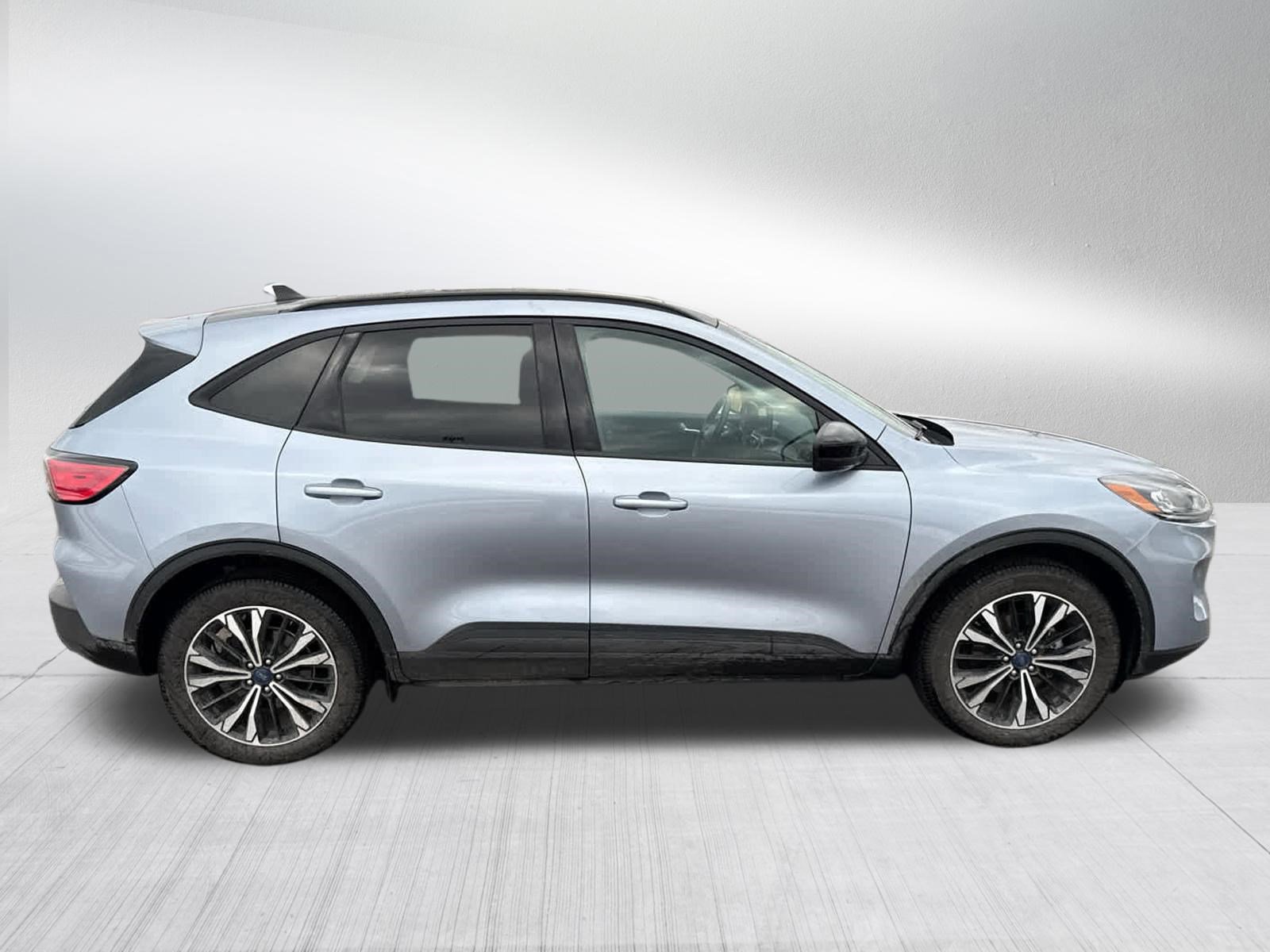 Certified 2022 Ford Escape SEL w/ SEL Stealth AWD Package image 12