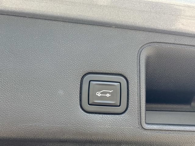 Used 2021 GMC Terrain SLT AWD/4WD image 14