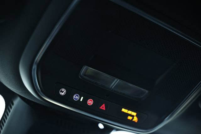 Used 2025 Chevrolet Equinox RS image 40