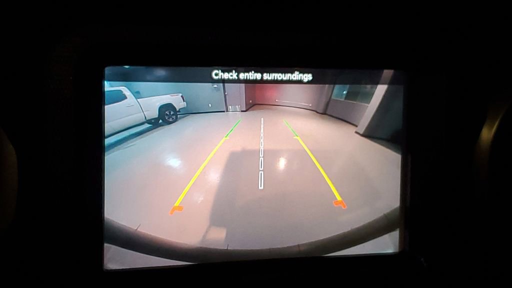 Used 2022 Jeep Wrangler Sport S image 23