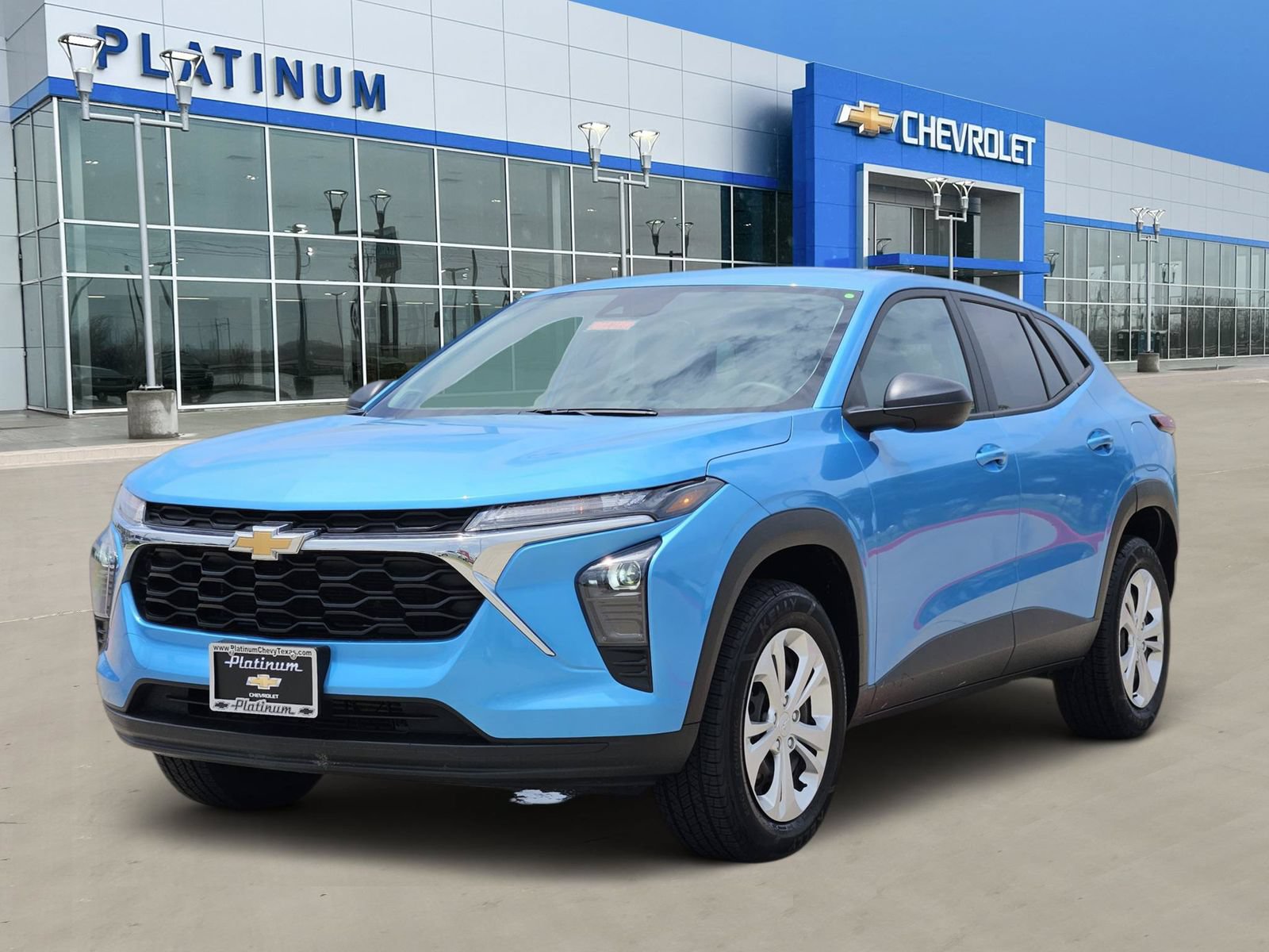Certified 2025 Chevrolet Trax LS FWD image 2