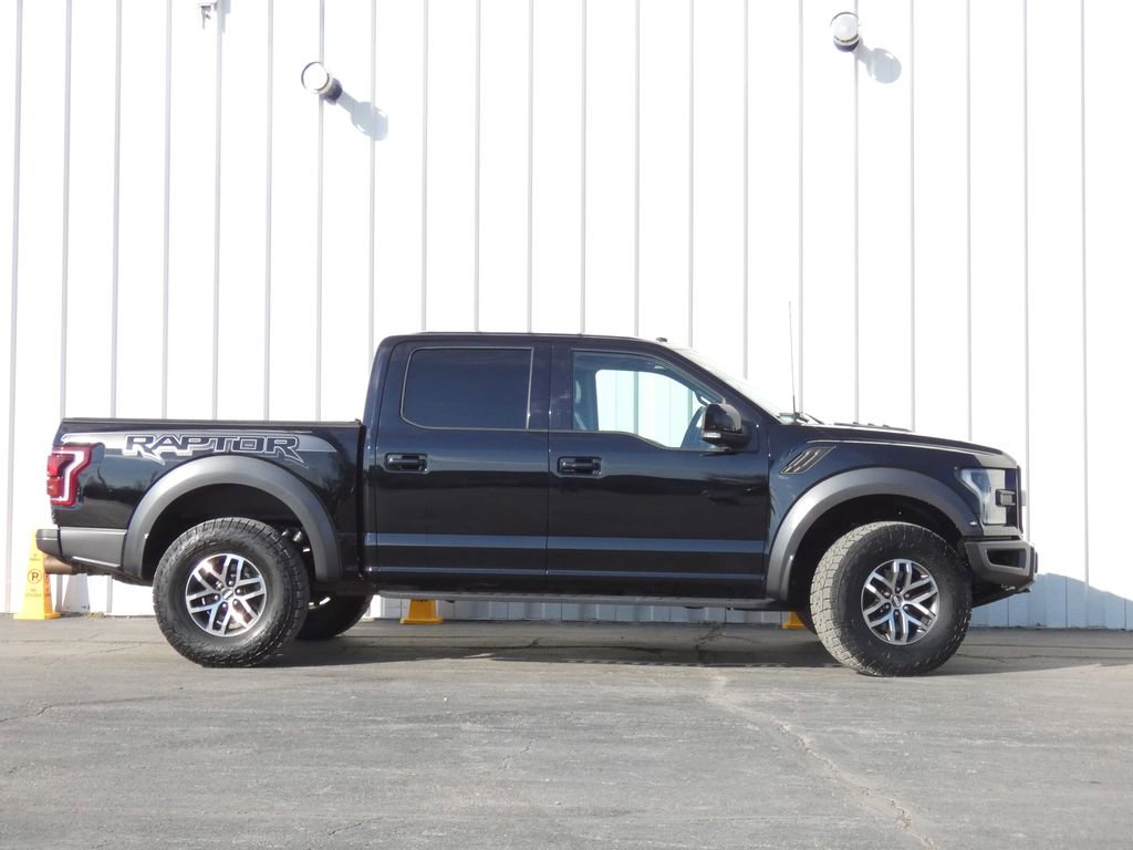 Used 2018 Ford F150 Raptor w/ Equipment Group 802A Luxury image 2