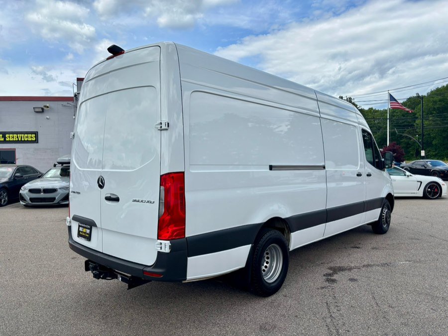 Used 2023 Mercedes-Benz Sprinter 3500 image 11