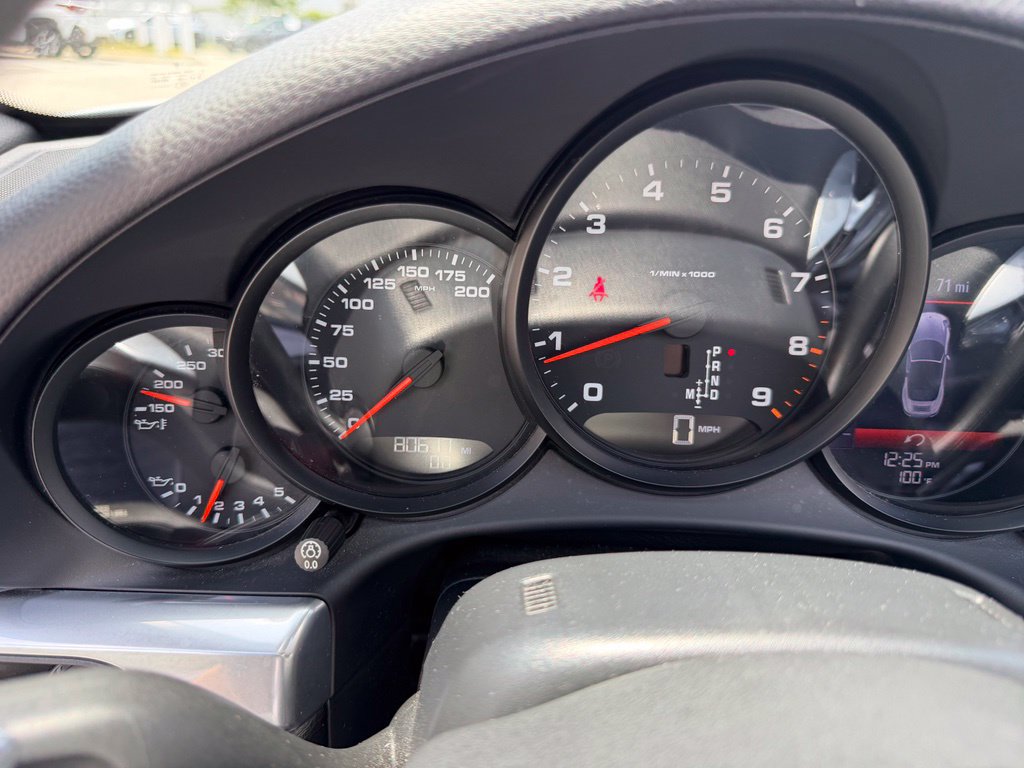 Used 2014 Porsche 911 Carrera 4 w/ Sport Chrono Package AWD/4WD image 29