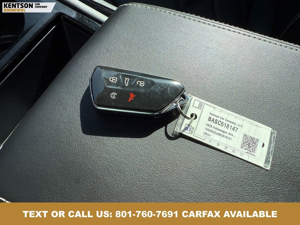 Used 2025 Volkswagen Atlas SE AWD/4WD image 41